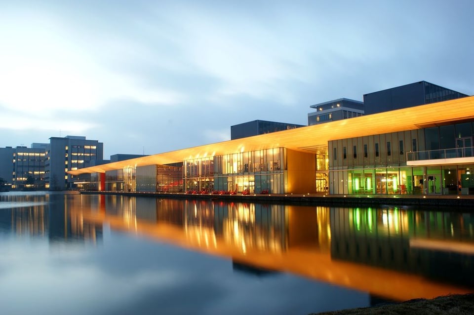 Conference-Center-High-Tech-Campus_1
